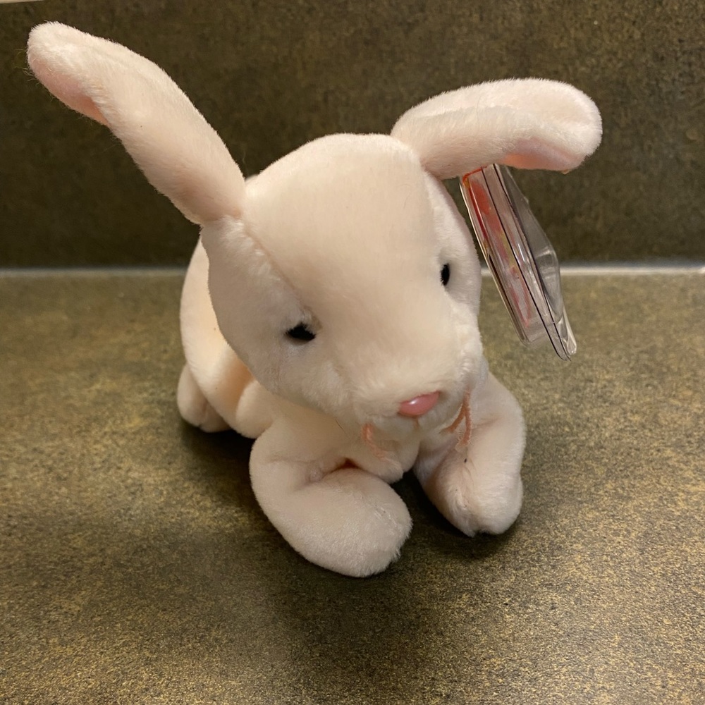 Great bunny for Easter- has original tag- Nibbler great for Easter